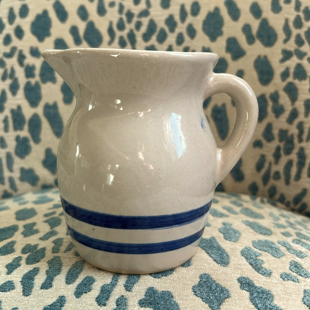 Roseville Pottery Petite Pitcher/Creamer